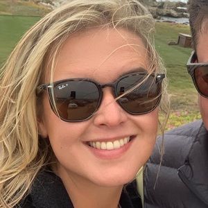 Meet your Posher, Kelly